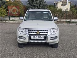 ميتسوبيشي باجيرو